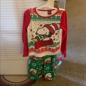 NWT Snoopy Winter Fleece PJs Size Small